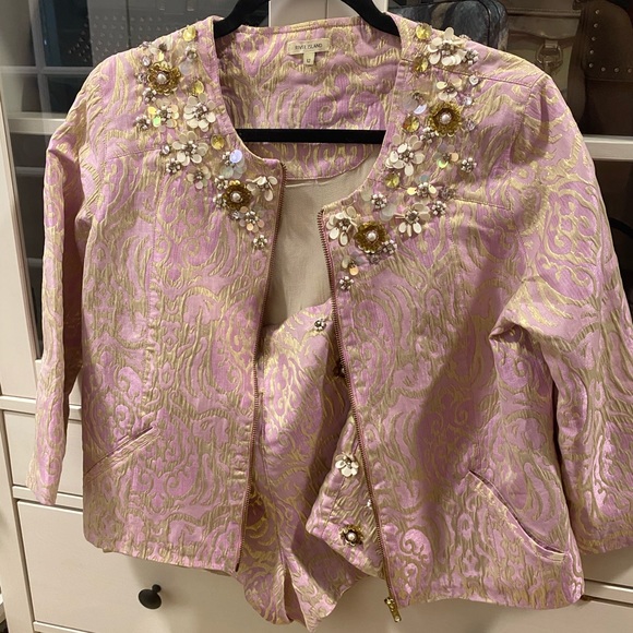 Gorgeous two piece brocade embellished short set - Picture 2 of 6